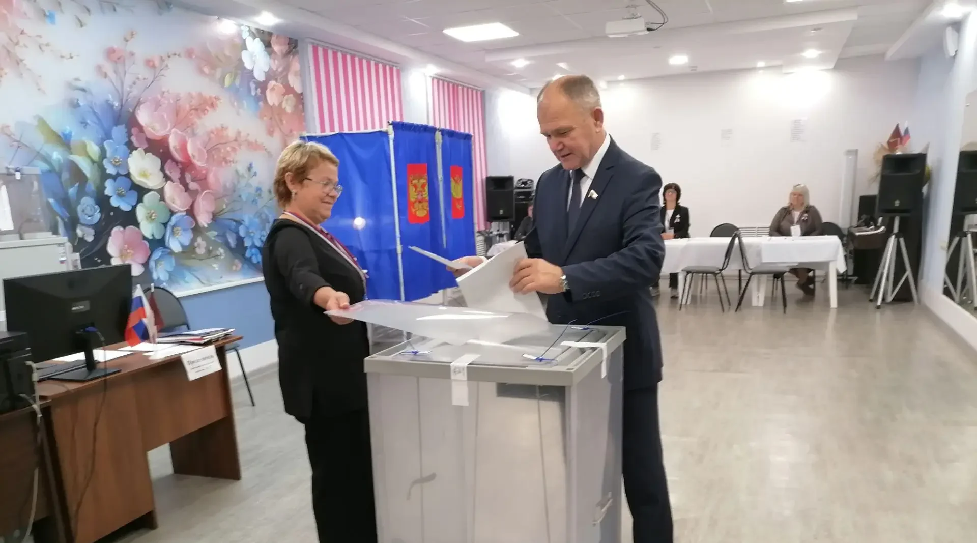  Николай Щеглов: «Я сегодня отдал свой голос за Победу России»