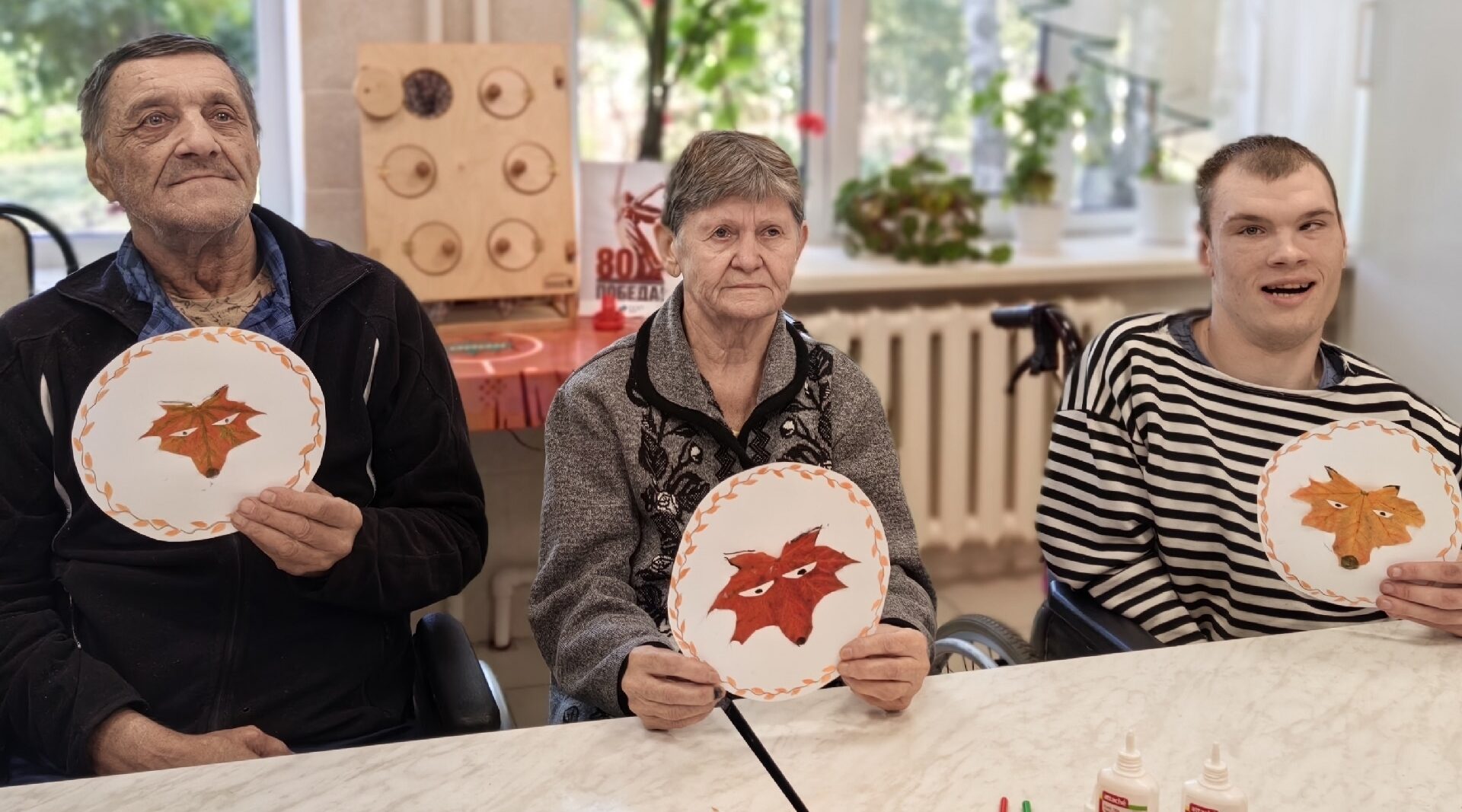 В Дарковичском доме социального обслуживания изготовили «Рыжую лисичку»