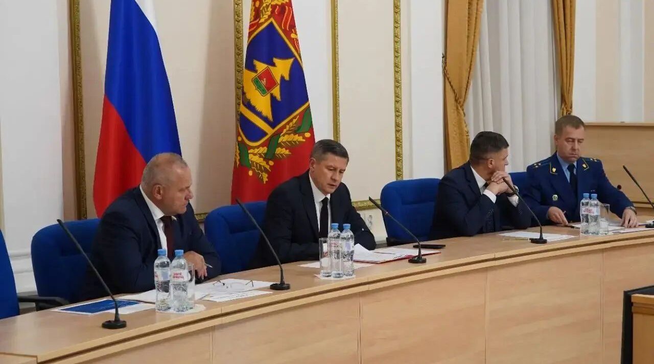 На заседании регионального Правительства представил врио заместителя Губернатора Брянской области